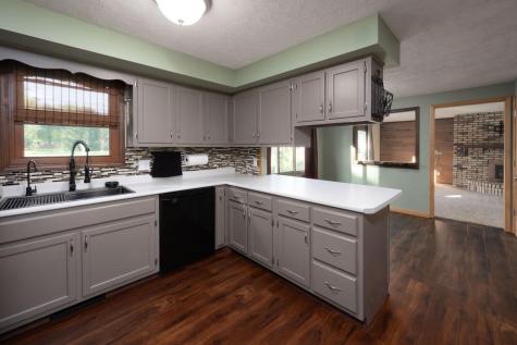 4531 Blue Water Court Fort Wayne IN 46804