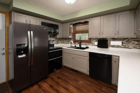 4531 Blue Water Court Fort Wayne IN 46804