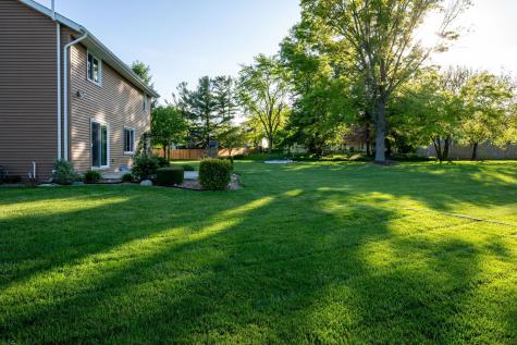 4531 Blue Water Court Fort Wayne IN 46804
