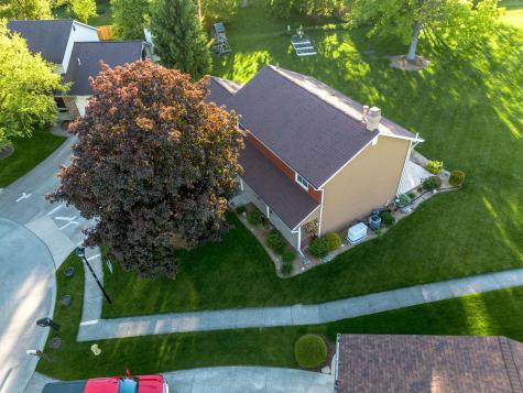 4531 Blue Water Court Fort Wayne IN 46804