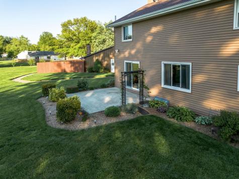 4531 Blue Water Court Fort Wayne IN 46804