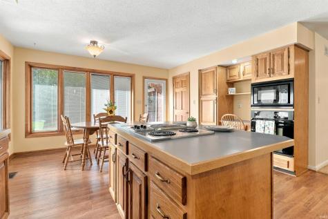 6546 Green Hill Drive Evansville IN 47711