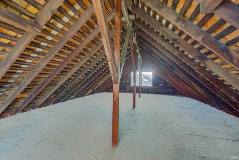 215 N Lincoln Street Galveston IN 46932