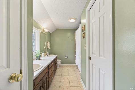 2706 E Hemlock Circle Bloomington IN 47401