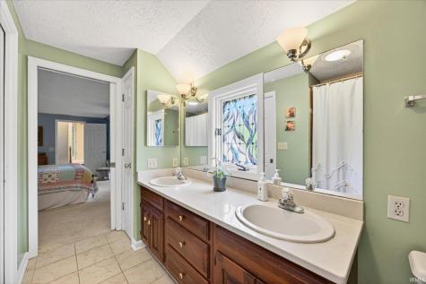 2706 E Hemlock Circle Bloomington IN 47401