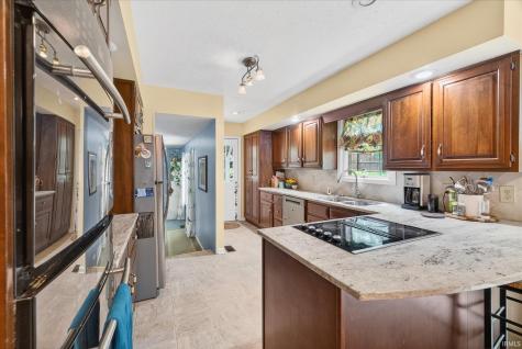 2706 E Hemlock Circle Bloomington IN 47401