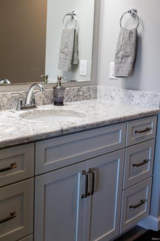 722 Waxwing Court Roanoke IN 46783