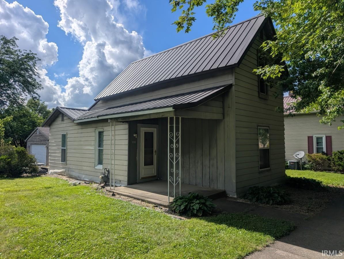 111 S Spring Street Wakarusa IN 46573