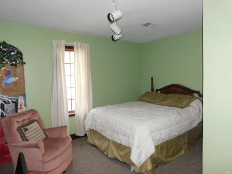 1706 E Lewellen Road Salem IN 47167