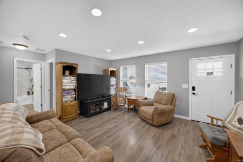 686 E Jessica Street Ellettsville IN 47429