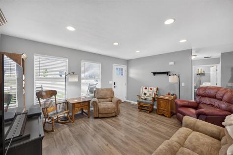 686 E Jessica Street Ellettsville IN 47429
