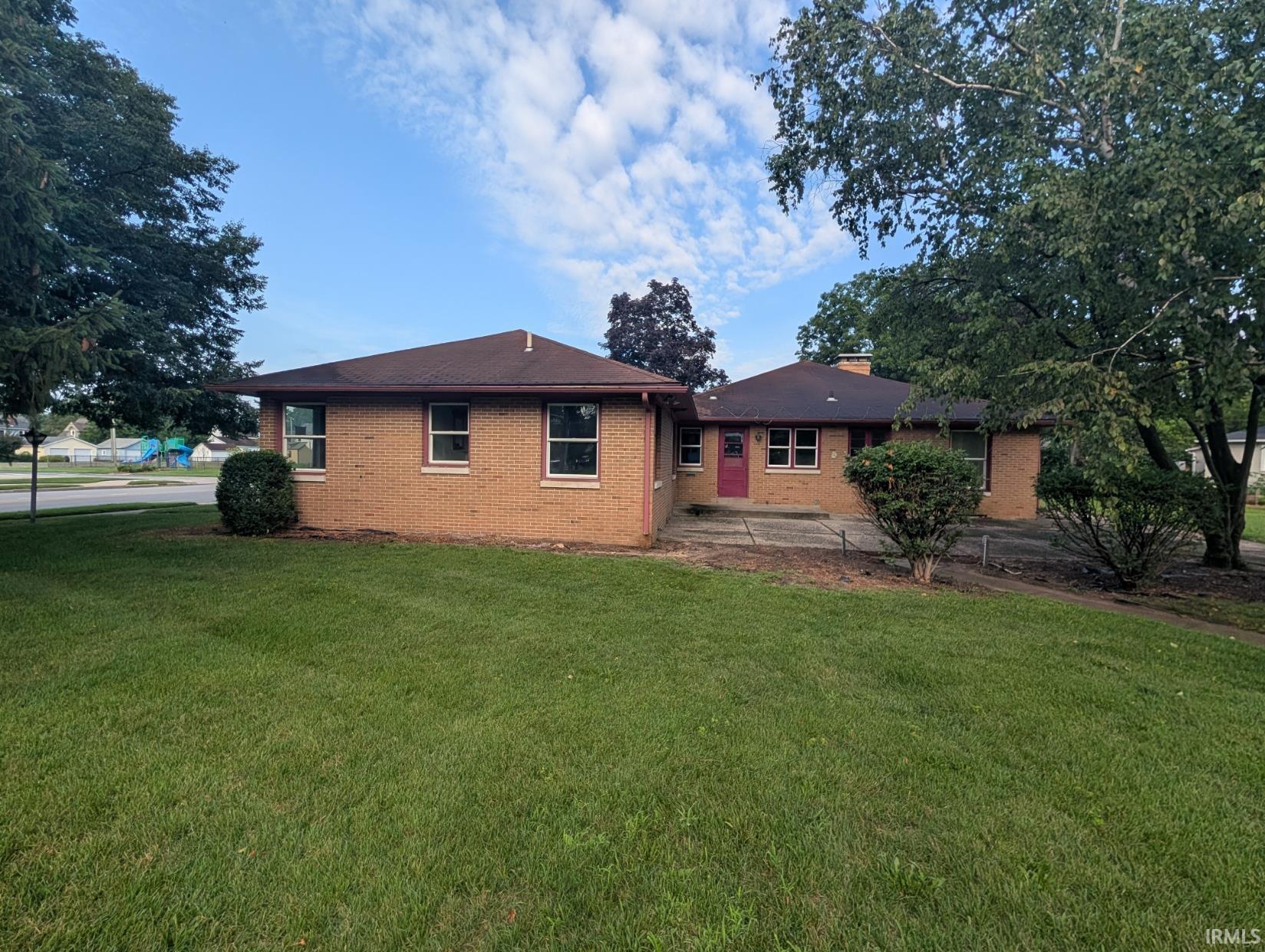 412 W Beardsley Avenue Elkhart IN 46514