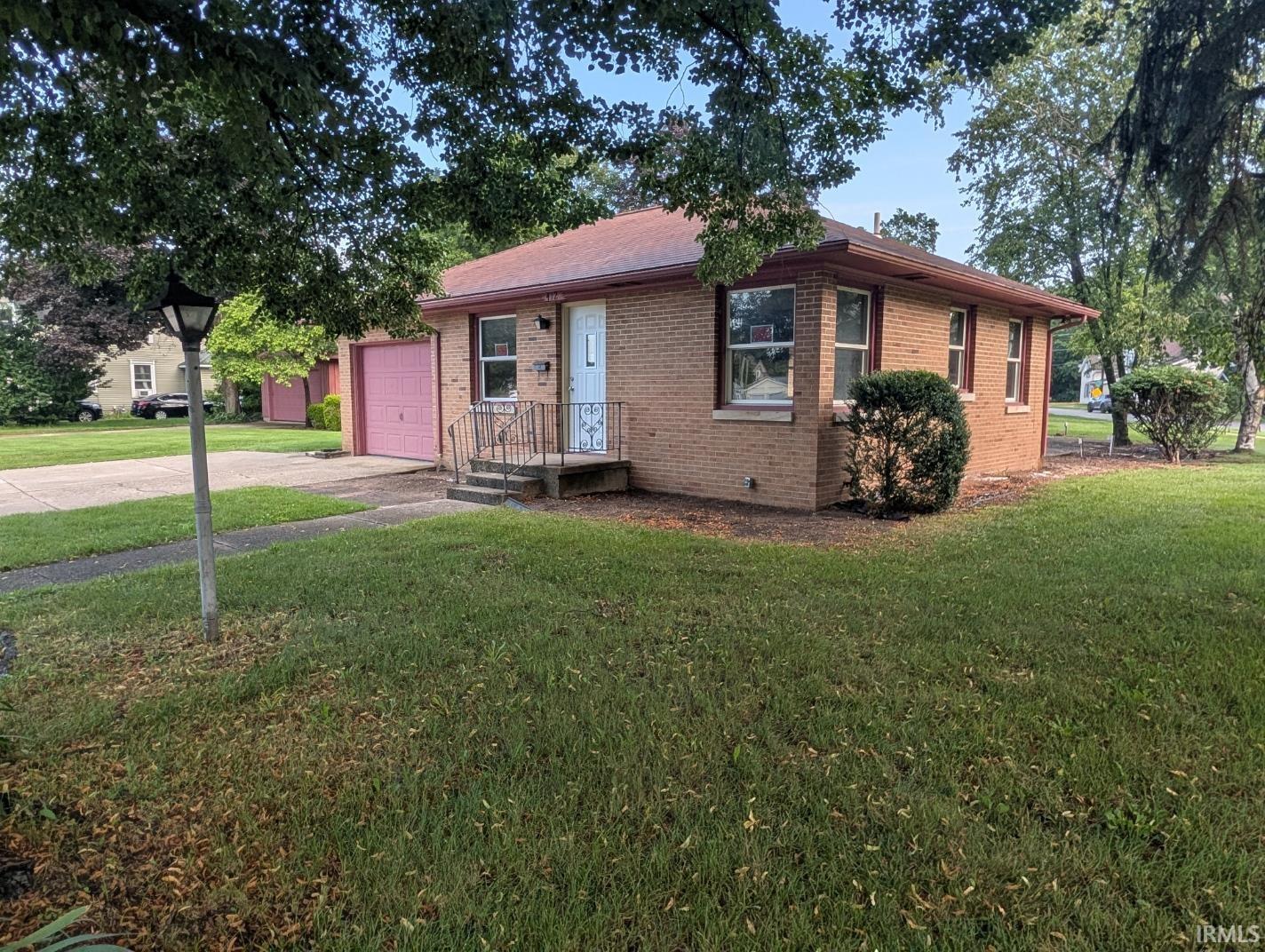 412 W Beardsley Avenue Elkhart IN 46514