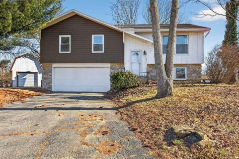 3507 S Roxbury Circle Bloomington IN 47401