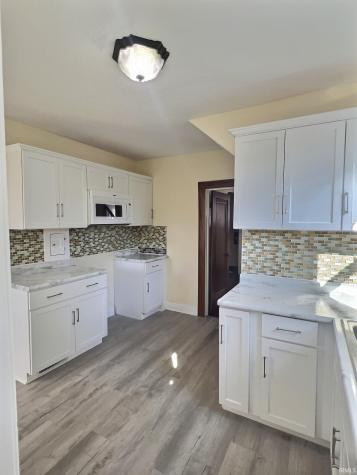 4442 Kenilworth Street Fort Wayne IN 46806