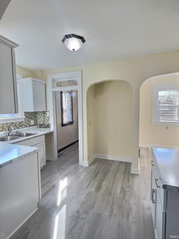 4442 Kenilworth Street Fort Wayne IN 46806