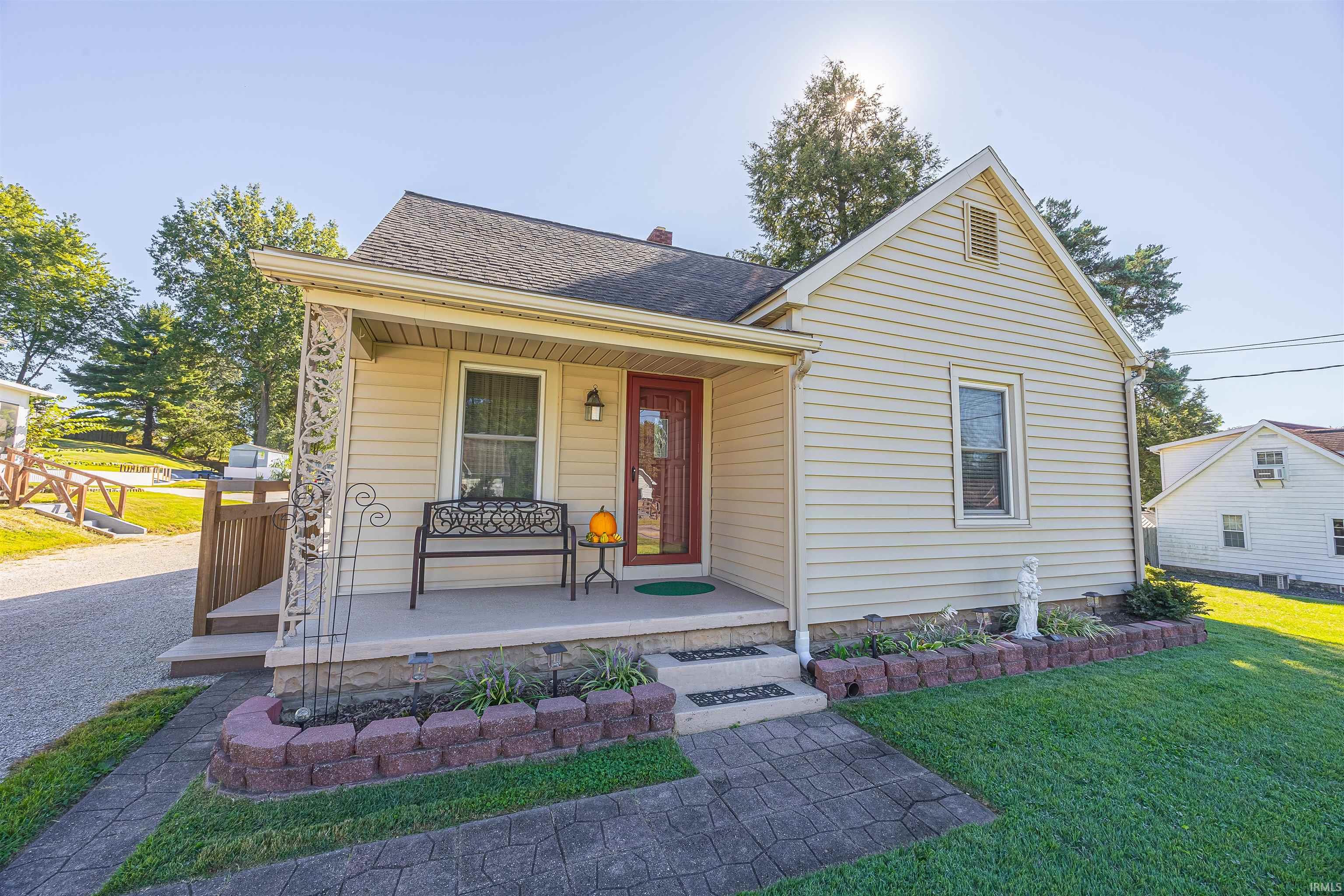 211 S Main Street Huntingburg IN 47542