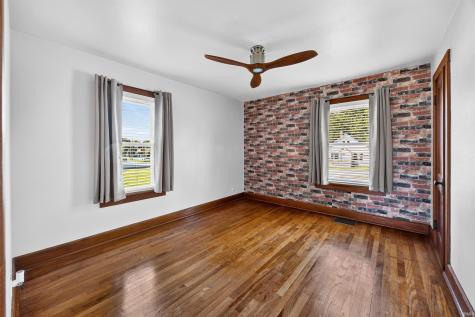 211 S Main Street Huntingburg IN 47542