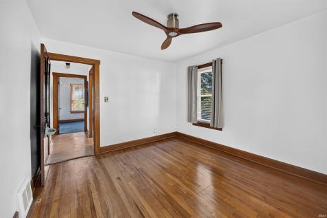 211 S Main Street Huntingburg IN 47542