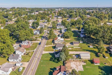 211 S Main Street Huntingburg IN 47542