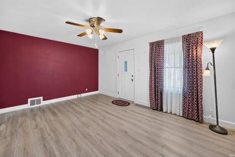 211 S Main Street Huntingburg IN 47542