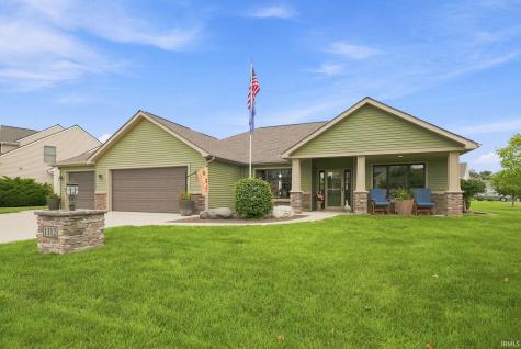 1112 Woodland Pass Fort Wayne IN 46818