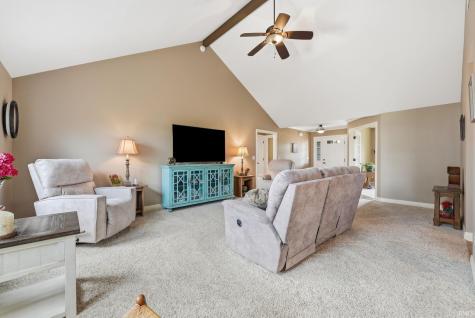 1112 Woodland Pass Fort Wayne IN 46818