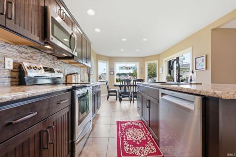 1112 Woodland Pass Fort Wayne IN 46818
