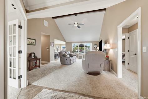 1112 Woodland Pass Fort Wayne IN 46818
