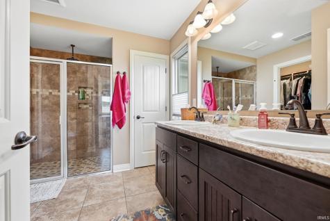 1112 Woodland Pass Fort Wayne IN 46818