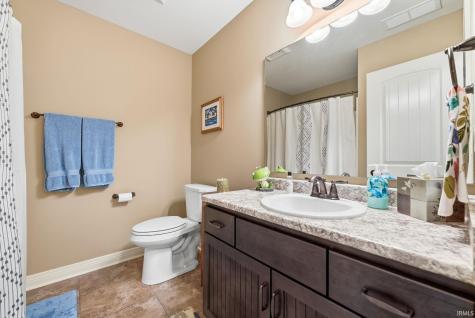 1112 Woodland Pass Fort Wayne IN 46818