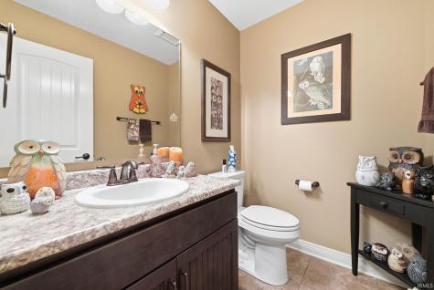 1112 Woodland Pass Fort Wayne IN 46818