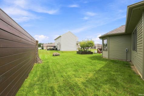 1112 Woodland Pass Fort Wayne IN 46818