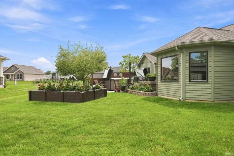 1112 Woodland Pass Fort Wayne IN 46818