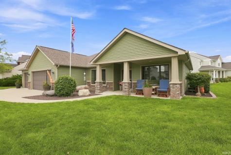1112 Woodland Pass Fort Wayne IN 46818
