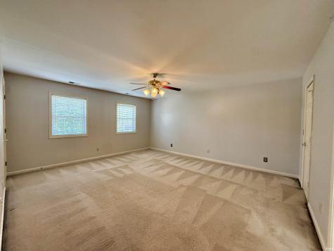 9140 Southport Drive Evansville IN 47711
