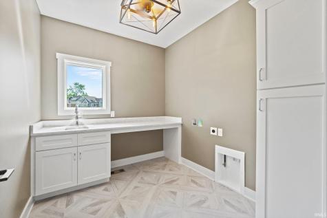 688 Skillet Avenue Huntertown IN 46748