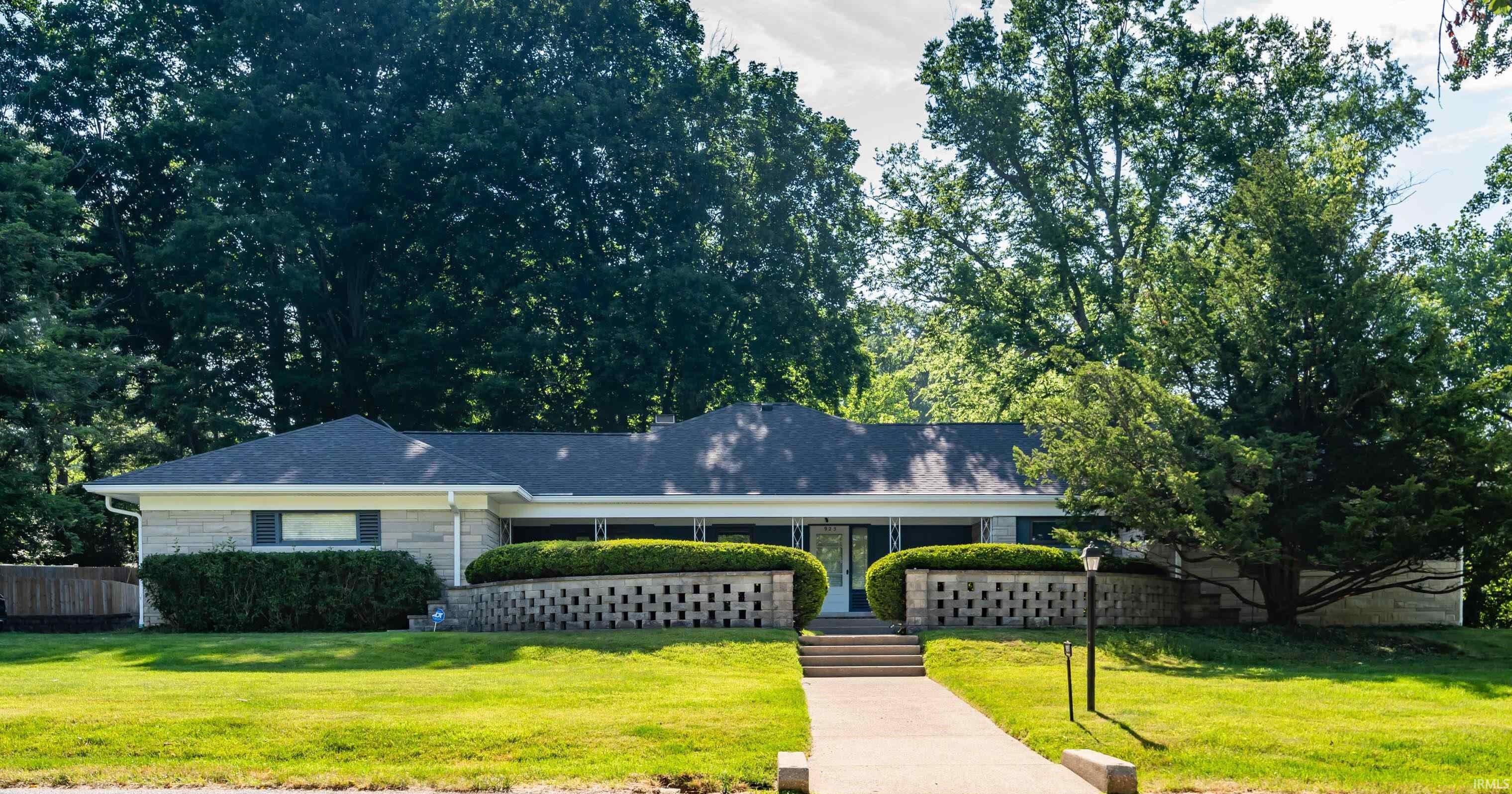 925 S Highland Avenue Bloomington IN 47401
