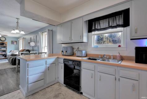 481 N Cleveland Street Bloomfield IN 47424