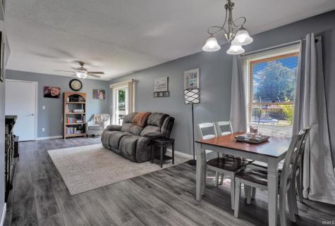 481 N Cleveland Street Bloomfield IN 47424