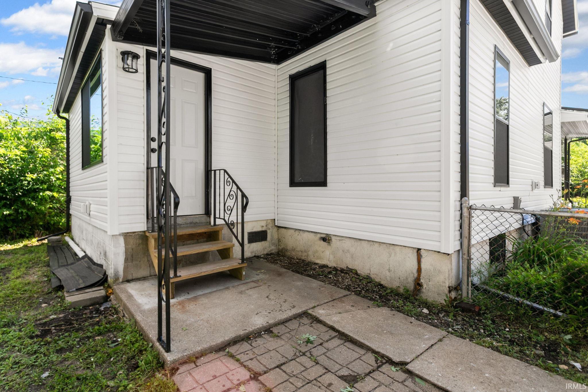1222 W Franklin Street Elkhart IN 46516