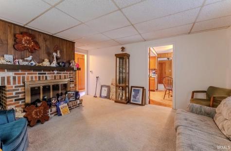 1812 E 600 S Jonesboro IN 46938