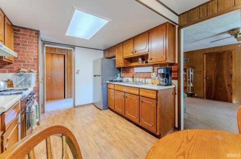 1812 E 600 S Jonesboro IN 46938