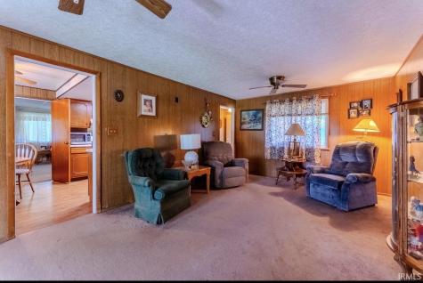 1812 E 600 S Jonesboro IN 46938