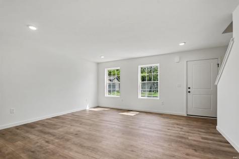 51633 Prescott Avenue South Bend IN 46637