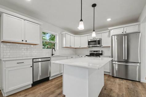 51633 Prescott Avenue South Bend IN 46637