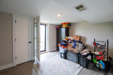 2353 Normandy Drive Mishawaka IN 46545
