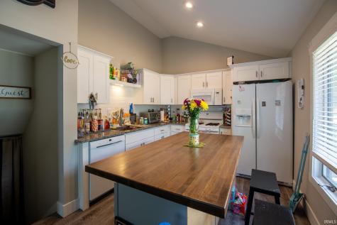 2353 Normandy Drive Mishawaka IN 46545