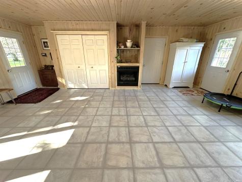 6278 E Woodhaven Court Monticello IN 47960