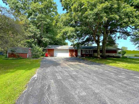 6278 E Woodhaven Court Monticello IN 47960